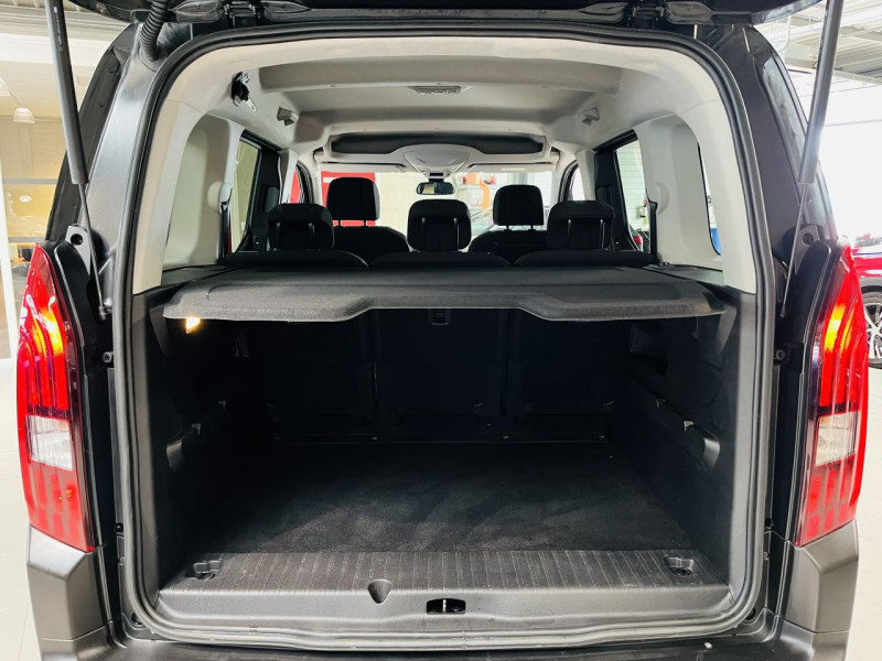 Photo 13 de l'offre de PEUGEOT RIFTER Standard BlueHDi 130 S&S EAT8 GT Line à 19990€ chez Occasions Champenoises