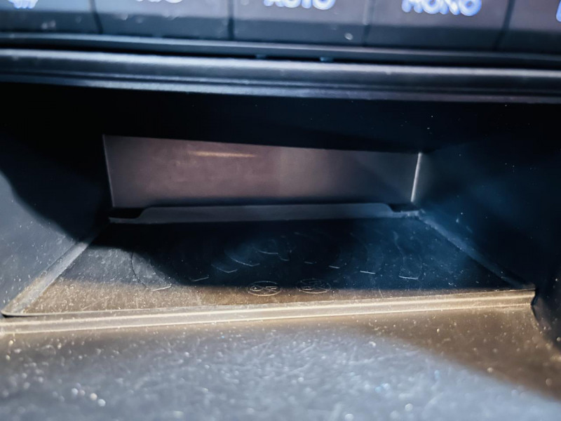 Photo 9 de l'offre de PEUGEOT RIFTER Standard BlueHDi 130 S&S EAT8 GT Line à 19990€ chez Occasions Champenoises