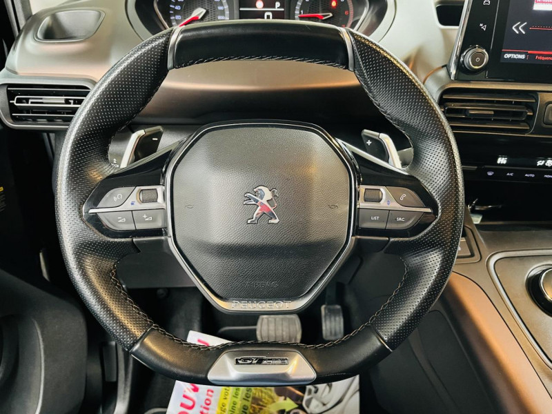 Photo 4 de l'offre de PEUGEOT RIFTER Standard BlueHDi 130 S&S EAT8 GT Line à 19990€ chez Occasions Champenoises