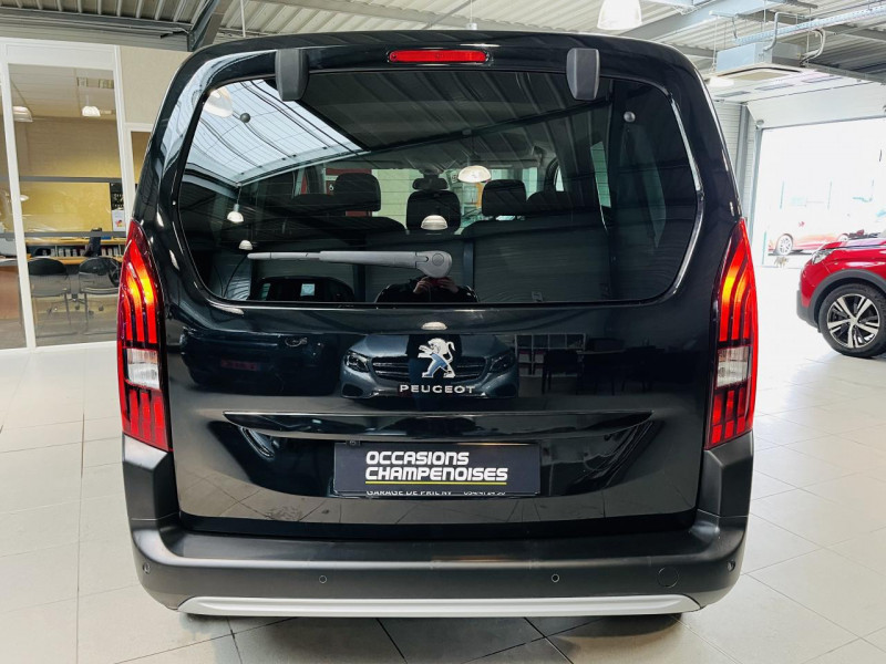 Photo 19 de l'offre de PEUGEOT RIFTER Standard BlueHDi 130 S&S EAT8 GT Line à 19990€ chez Occasions Champenoises