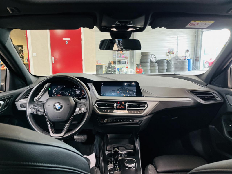 Photo 4 de l'offre de BMW SERIE 1  118i 136 ch DKG7 F40 Business Design à 21990€ chez Occasions Champenoises