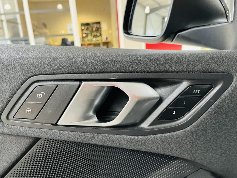 Photo 13 de l'offre de BMW SERIE 1  118i 136 ch DKG7 F40 Business Design à 21990€ chez Occasions Champenoises