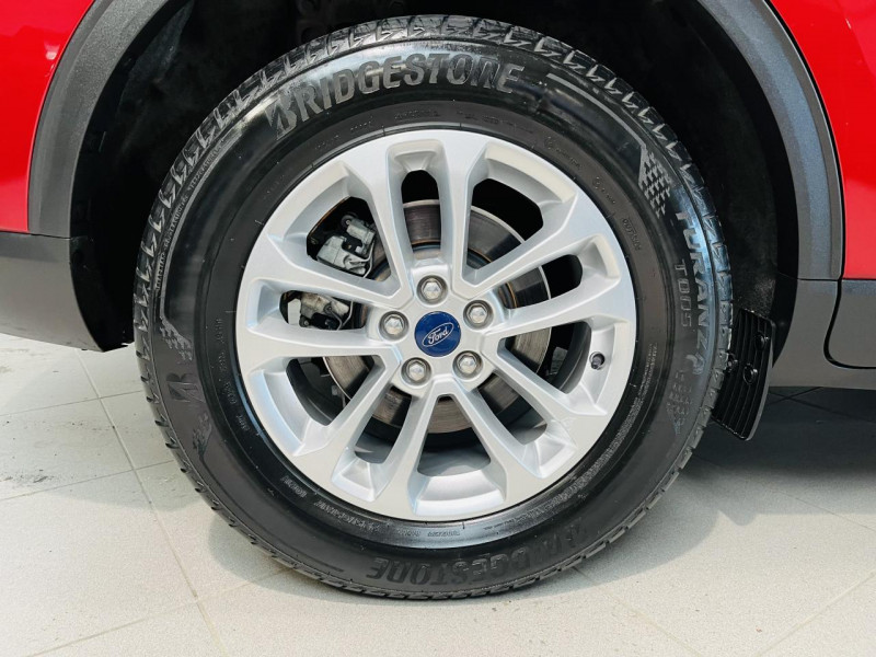 Photo 22 de l'offre de FORD KUGA 1.5 EcoBlue 120 S&S BVA8 Titanium à 17990€ chez Occasions Champenoises