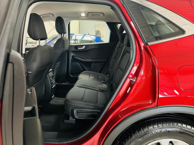 Photo 11 de l'offre de FORD KUGA 1.5 EcoBlue 120 S&S BVA8 Titanium à 17990€ chez Occasions Champenoises