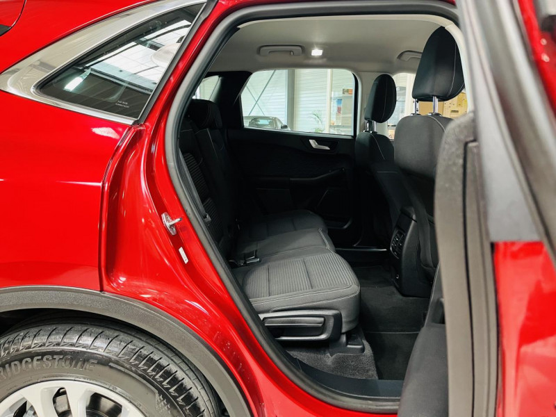 Photo 13 de l'offre de FORD KUGA 1.5 EcoBlue 120 S&S BVA8 Titanium à 17990€ chez Occasions Champenoises