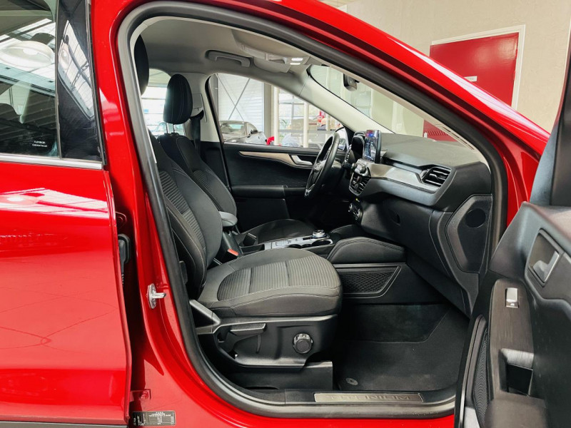 Photo 14 de l'offre de FORD KUGA 1.5 EcoBlue 120 S&S BVA8 Titanium à 17990€ chez Occasions Champenoises