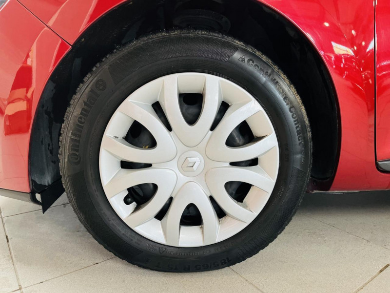 Photo 18 de l'offre de RENAULT CLIO Estate TCe 90 Energy Intens à 9990€ chez Occasions Champenoises