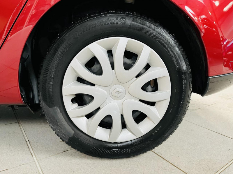 Photo 19 de l'offre de RENAULT CLIO Estate TCe 90 Energy Intens à 9990€ chez Occasions Champenoises