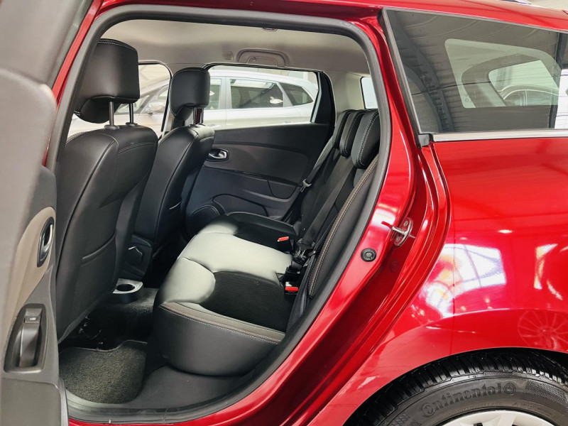 Photo 9 de l'offre de RENAULT CLIO Estate TCe 90 Energy Intens à 9990€ chez Occasions Champenoises