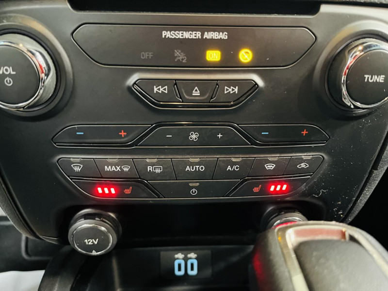 Photo 7 de l'offre de FORD RANGER DOUBLE CABINE  3.2 ECOBLUE 200 4X4 BV6 WILDTRAK à 32990€ chez Occasions Champenoises