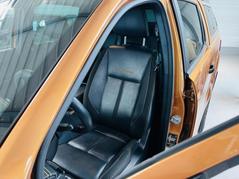 Photo 9 de l'offre de FORD RANGER DOUBLE CABINE  3.2 ECOBLUE 200 4X4 BV6 WILDTRAK à 32990€ chez Occasions Champenoises