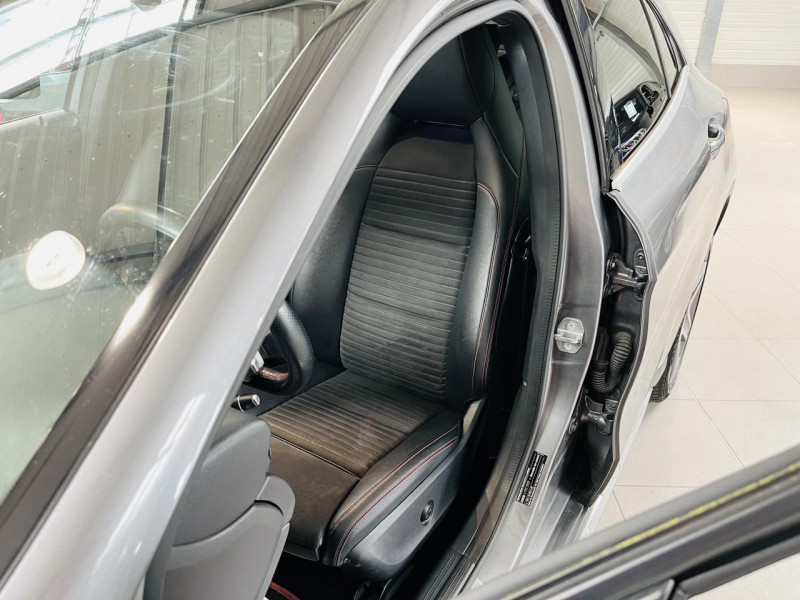 Photo 10 de l'offre de MERCEDES-BENZ GLA  220 d 7-G DCT Fascination à 22990€ chez Occasions Champenoises