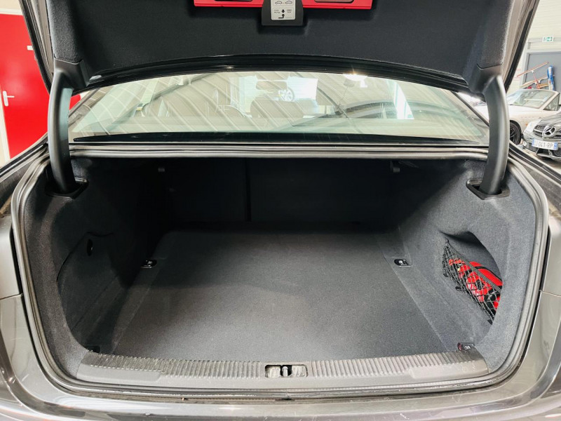 Photo 11 de l'offre de AUDI A6  2.0 TDI DPF 136 Ambiente à 14490€ chez Occasions Champenoises