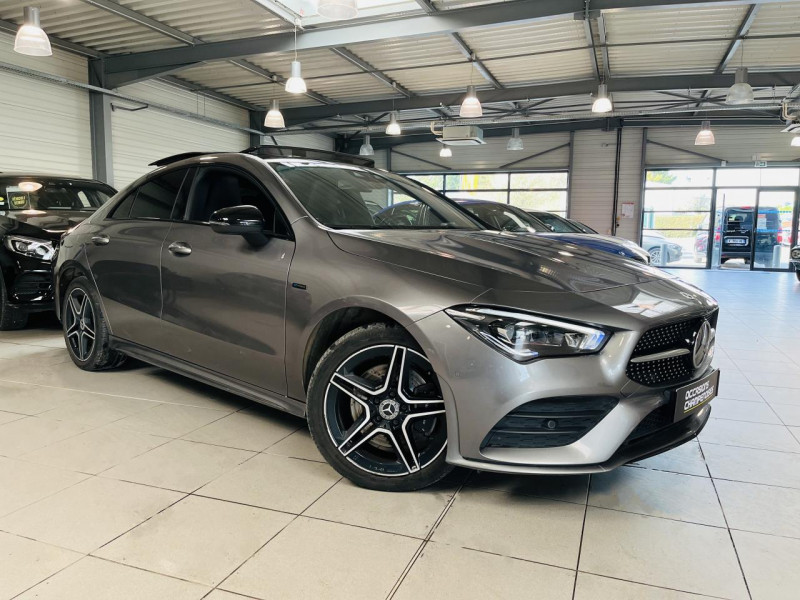 Mercedes-Benz CLA COUPE 250 e 8G-DCT AMG Line Hybride MOUNTAINGRAU - MET. Occasion à vendre