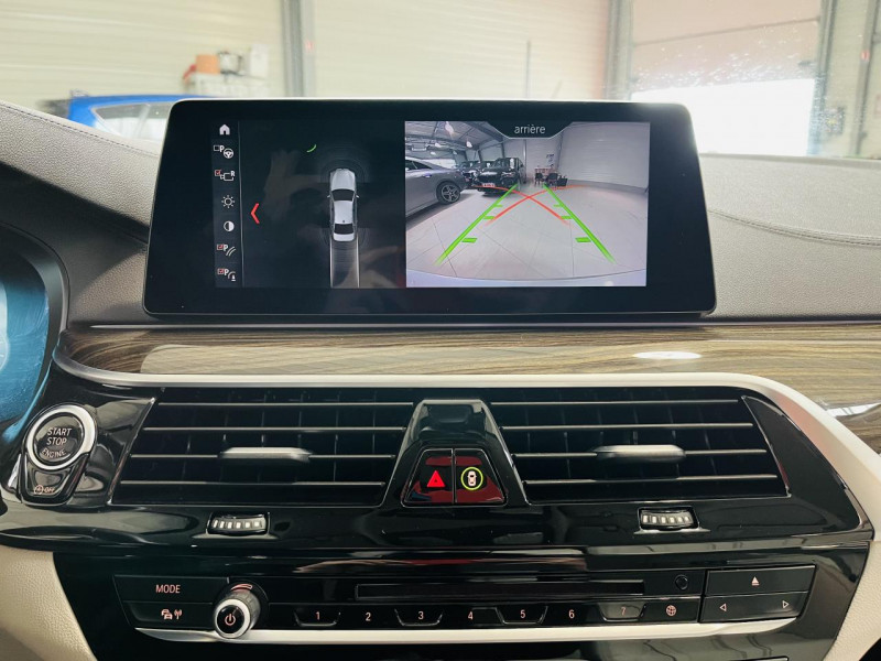 Photo 8 de l'offre de BMW SERIE 5  530d 265 ch BVA8 G30 Luxury à 34990€ chez Occasions Champenoises