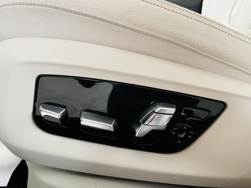 Photo 12 de l'offre de BMW SERIE 5  530d 265 ch BVA8 G30 Luxury à 34990€ chez Occasions Champenoises