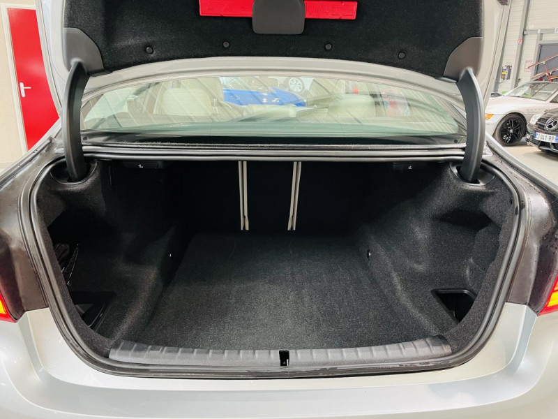 Photo 15 de l'offre de BMW SERIE 5  530d 265 ch BVA8 G30 Luxury à 34990€ chez Occasions Champenoises