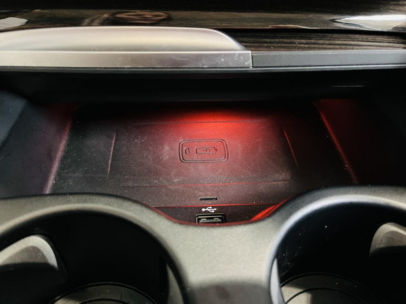 Photo 9 de l'offre de BMW SERIE 5  530d 265 ch BVA8 G30 Luxury à 34990€ chez Occasions Champenoises