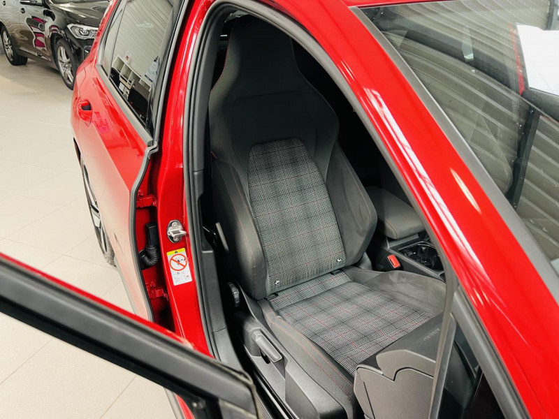 Photo 16 de l'offre de VOLKSWAGEN GOLF 2.0 TSI 245 DSG7 GTI à 26990€ chez Occasions Champenoises