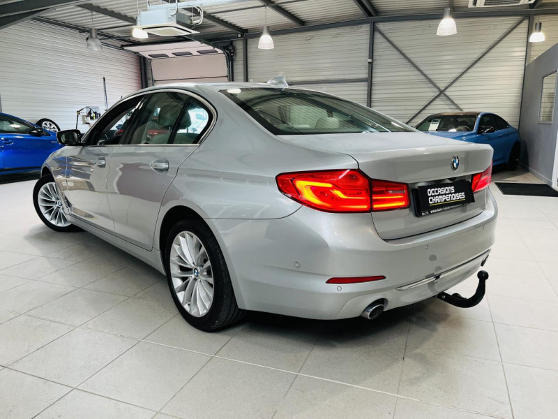 Photo 19 de l'offre de BMW SERIE 5  530d 265 ch BVA8 G30 Luxury à 34990€ chez Occasions Champenoises