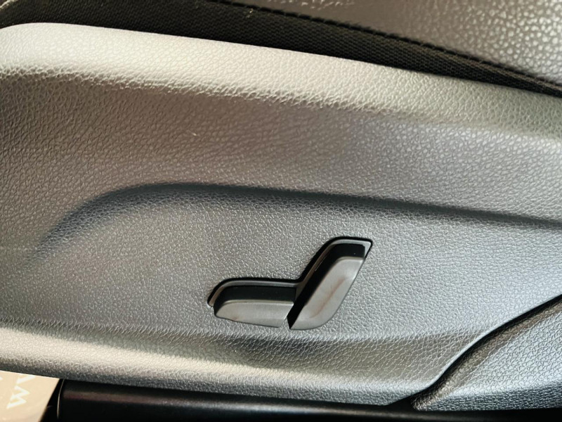 Photo 11 de l'offre de MERCEDES-BENZ GLC 300 9G-Tronic 4Matic Sportline à 30990€ chez Occasions Champenoises