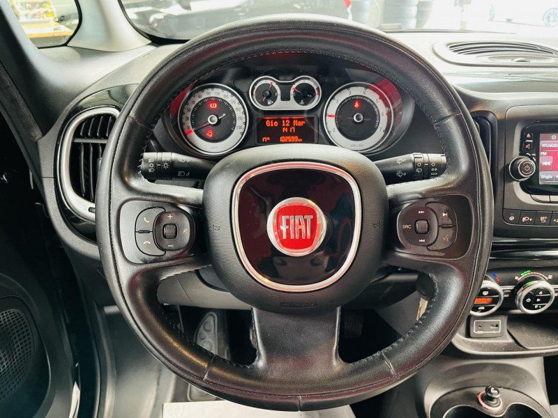 Photo 4 de l'offre de FIAT 500L  1.6 Multijet 16V 105 ch S/S Trekking à 9990€ chez Occasions Champenoises