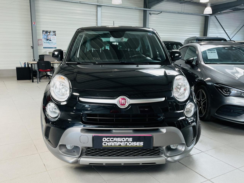 Photo 2 de l'offre de FIAT 500L  1.6 Multijet 16V 105 ch S/S Trekking à 9990€ chez Occasions Champenoises