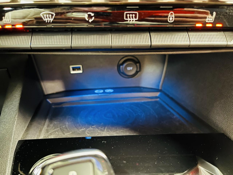 Photo 12 de l'offre de PEUGEOT 3008  BlueHDi 177ch S&S EAT8 GT Line à 20990€ chez Occasions Champenoises