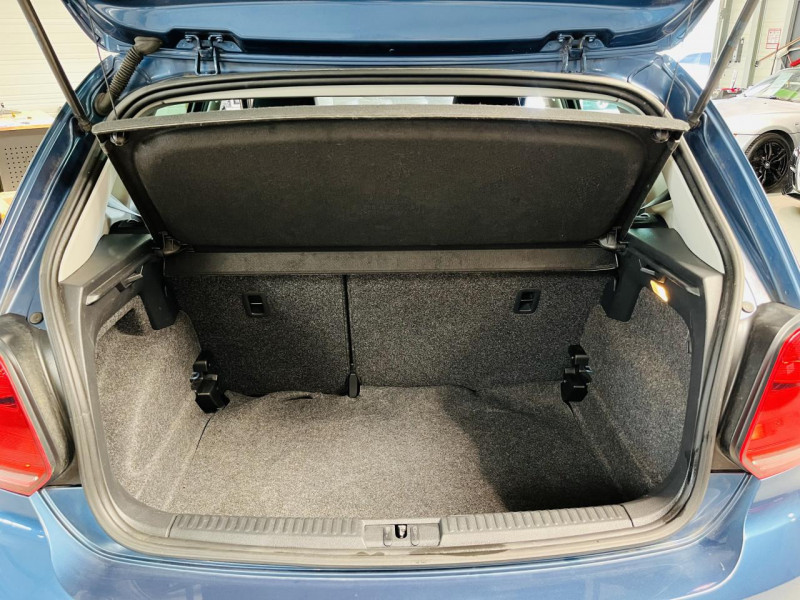 Photo 11 de l'offre de VOLKSWAGEN POLO 1.4 TDI 105 BlueMotion Technology Sportline à 11490€ chez Occasions Champenoises