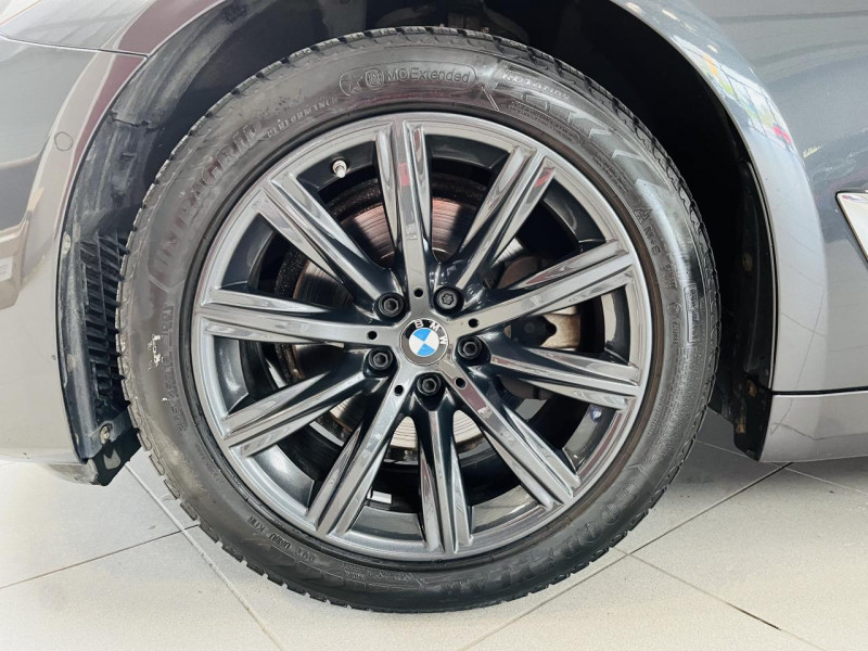 Photo 23 de l'offre de BMW SERIE 5  520d xDrive 190 ch BVA8 G30 Luxury à 24990€ chez Occasions Champenoises