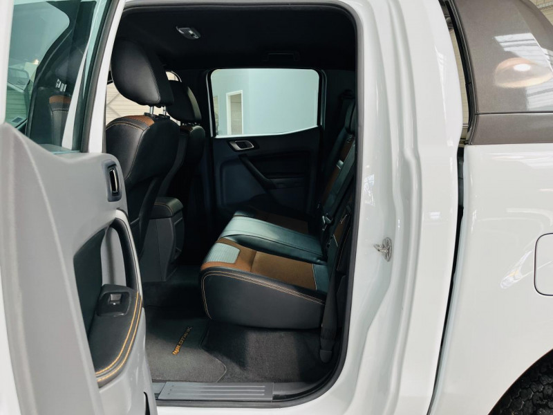 Photo 12 de l'offre de FORD RANGER Double Cabine 3.2 TDCi 200 4X4 BVA6 WILDTRAK à 27490€ chez Occasions Champenoises