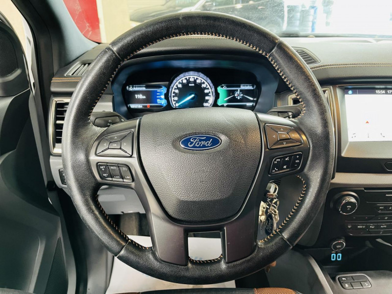 Photo 4 de l'offre de FORD RANGER Double Cabine 3.2 TDCi 200 4X4 BVA6 WILDTRAK à 27490€ chez Occasions Champenoises