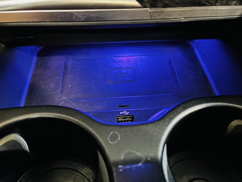 Photo 11 de l'offre de BMW SERIE 5 TOURING  530d xDrive 265 ch BVA8 G31 M Sport à 33990€ chez Occasions Champenoises