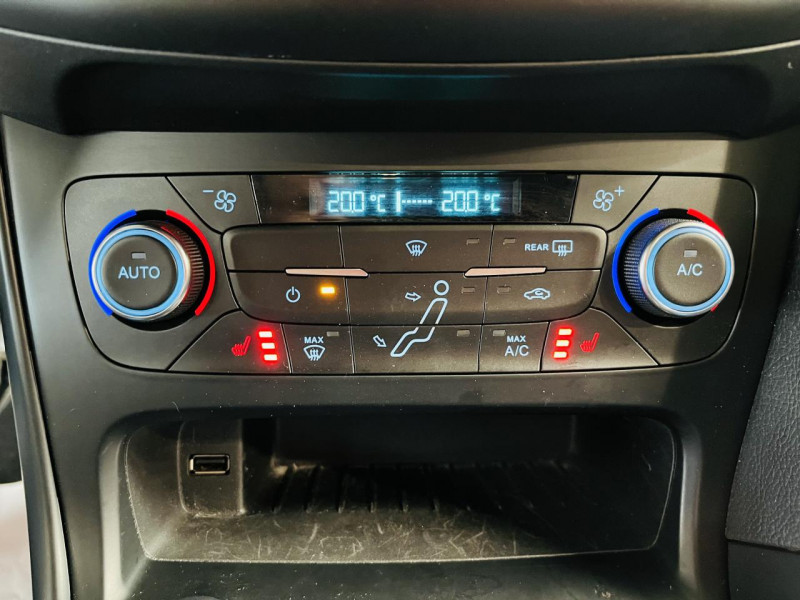 Photo 8 de l'offre de FORD FOCUS 2.3 EcoBoost 350 S&S RS à 29990€ chez Occasions Champenoises