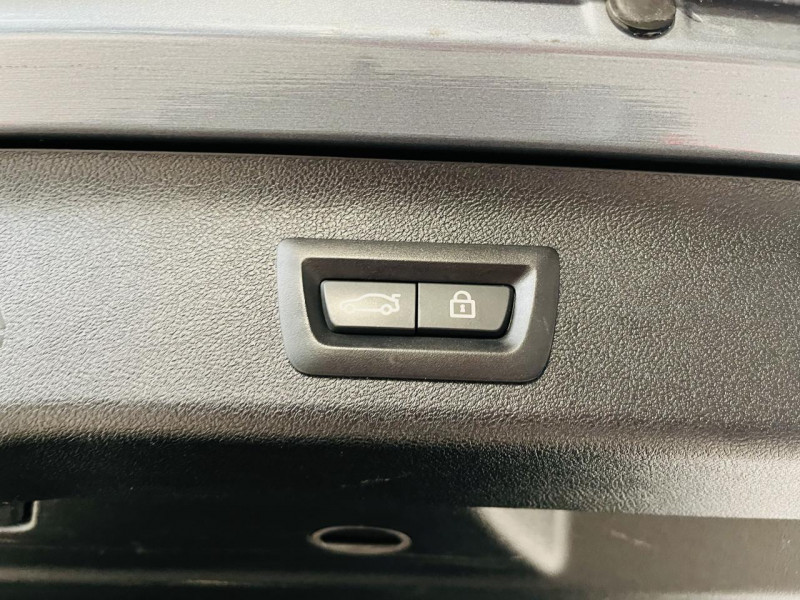 Photo 17 de l'offre de BMW SERIE 5 TOURING  530d xDrive 265 ch BVA8 G31 M Sport à 33990€ chez Occasions Champenoises