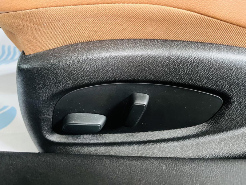 Photo 13 de l'offre de CHEVROLET CAMARO Coupé V8 6.2 453ch AT8 à 43990€ chez Occasions Champenoises