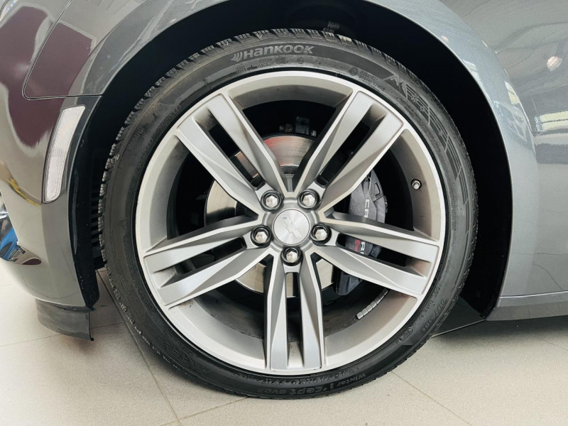 Photo 24 de l'offre de CHEVROLET CAMARO Coupé V8 6.2 453ch AT8 à 43990€ chez Occasions Champenoises