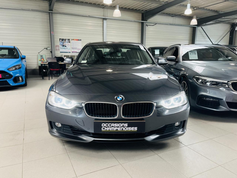 Photo 2 de l'offre de BMW SERIE 3  330d 258 ch F30 Lounge BVA 8 à 22990€ chez Occasions Champenoises