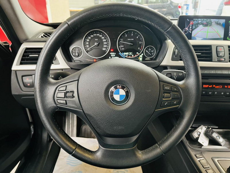 Photo 4 de l'offre de BMW SERIE 3  330d 258 ch F30 Lounge BVA 8 à 22990€ chez Occasions Champenoises