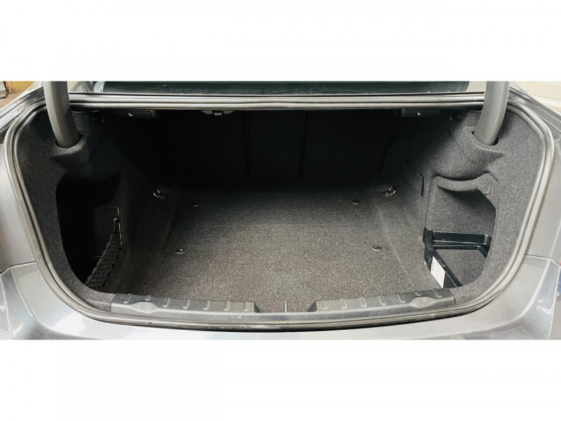 Photo 13 de l'offre de BMW SERIE 3  330d 258 ch F30 Lounge BVA 8 à 22990€ chez Occasions Champenoises
