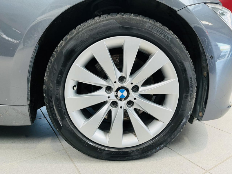 Photo 24 de l'offre de BMW SERIE 3  330d 258 ch F30 Lounge BVA 8 à 22990€ chez Occasions Champenoises