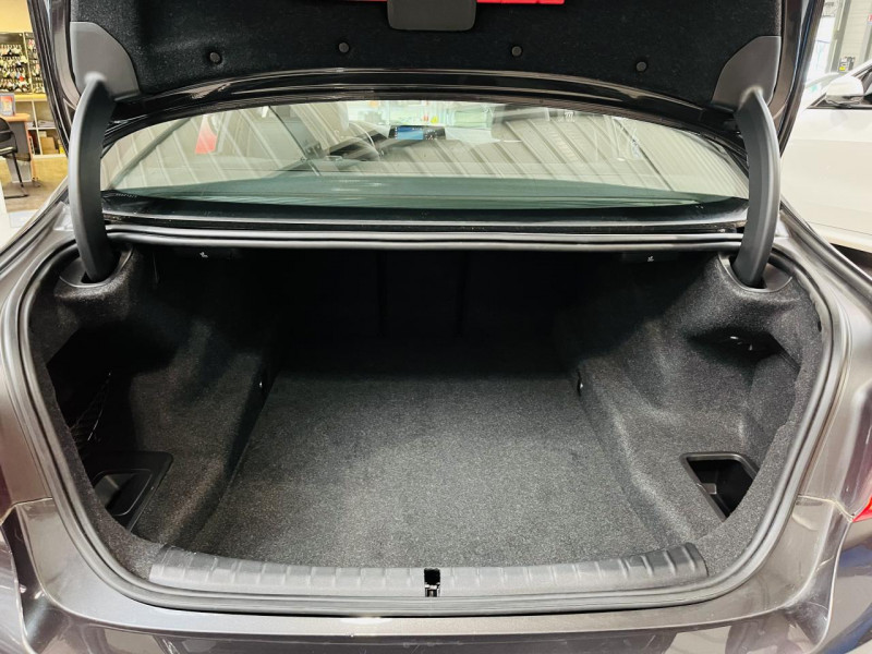 Photo 15 de l'offre de BMW SERIE 5  520d 190 ch BVA8 G30 M Sport à 34990€ chez Occasions Champenoises