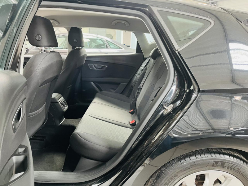 Photo 9 de l'offre de SEAT LEON 1.6 TDI 110 Ecomotive Style à 10990€ chez Occasions Champenoises