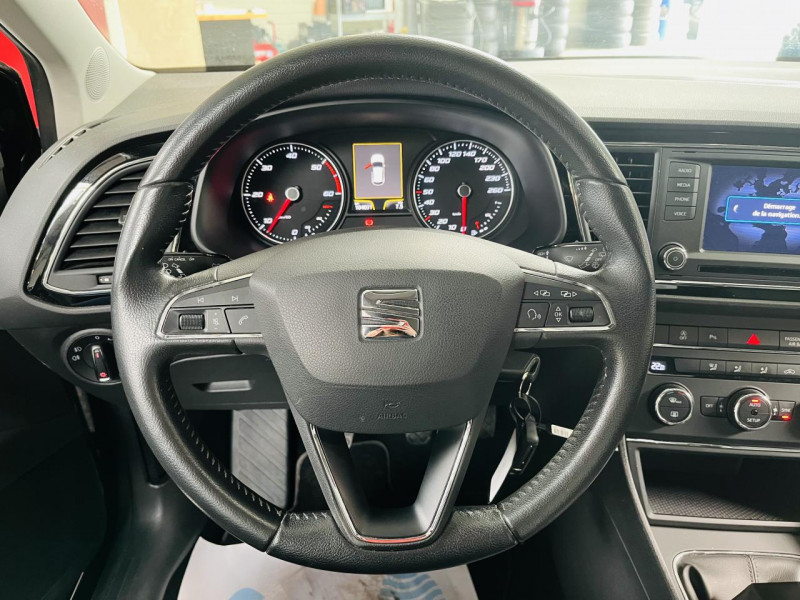 Photo 4 de l'offre de SEAT LEON 1.6 TDI 110 Ecomotive Style à 10990€ chez Occasions Champenoises