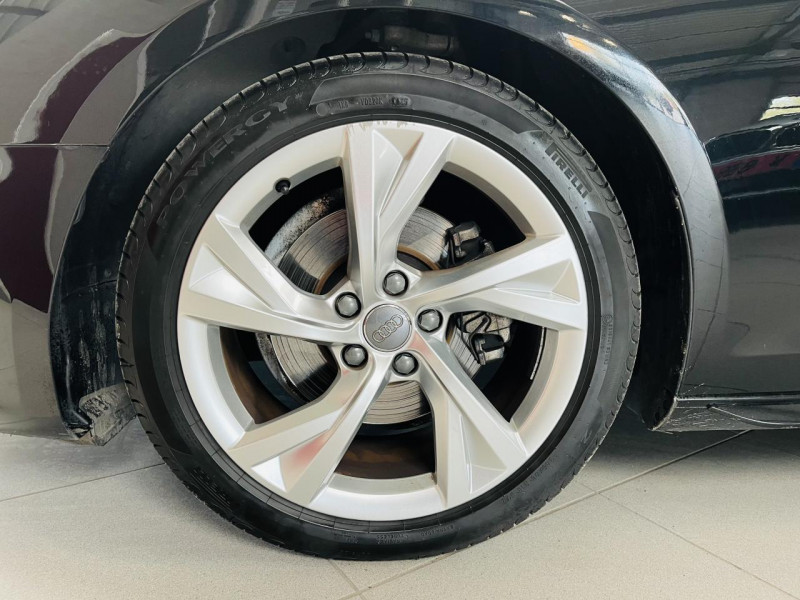 Photo 22 de l'offre de AUDI A4 AVANT 35 TFSI 150 S tronic 7 S line à 26490€ chez Occasions Champenoises