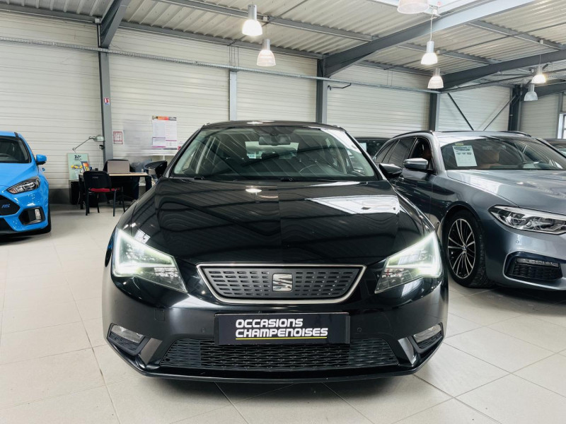 Photo 2 de l'offre de SEAT LEON 1.6 TDI 110 Ecomotive Style à 10990€ chez Occasions Champenoises