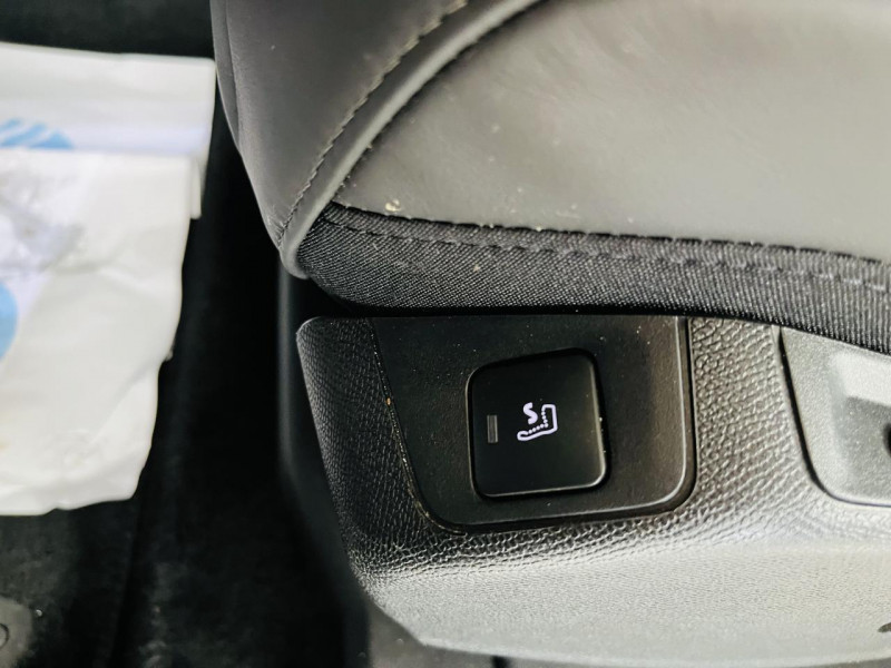 Photo 15 de l'offre de DS DS 7 CROSSBACK PureTech 225 EAT8 Opera à 18490€ chez Occasions Champenoises