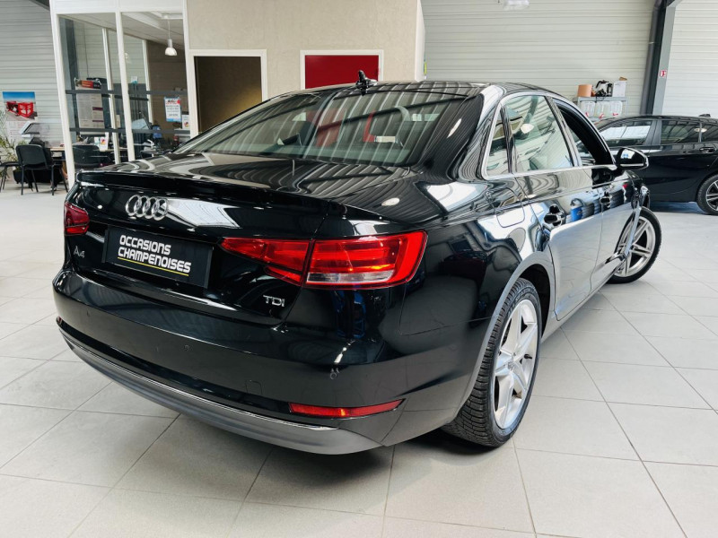 Photo 18 de l'offre de AUDI A4  2.0 TDI 150 S tronic 7 S line à 21990€ chez Occasions Champenoises