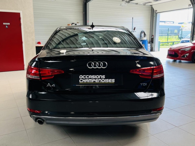 Photo 17 de l'offre de AUDI A4  2.0 TDI 150 S tronic 7 S line à 21990€ chez Occasions Champenoises