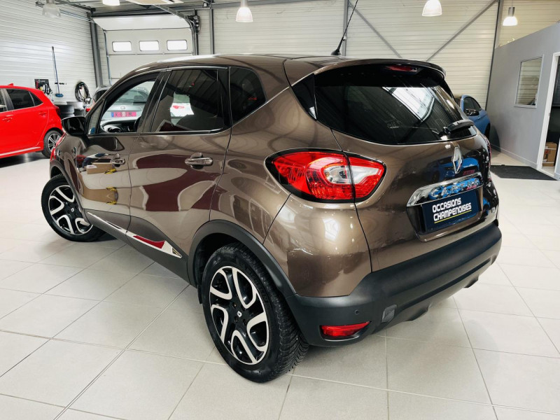 Photo 14 de l'offre de RENAULT CAPTUR TCe 90 Energy S&S eco2 Intens à 8990€ chez Occasions Champenoises